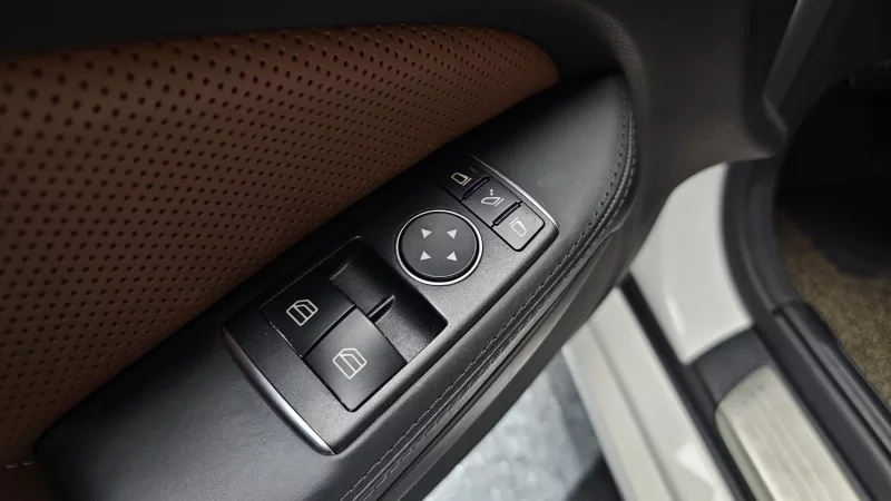 Mercedes-Benz SLC-Class