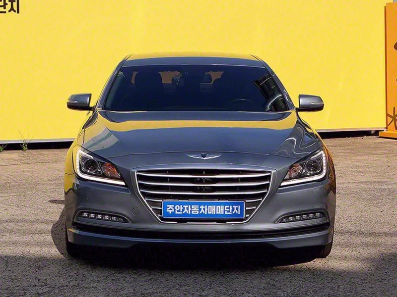 Hyundai Genesis