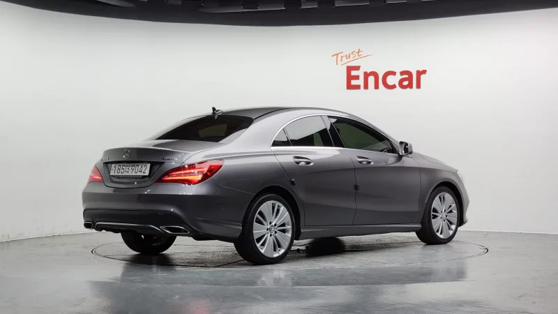 Mercedes-Benz CLA-Class