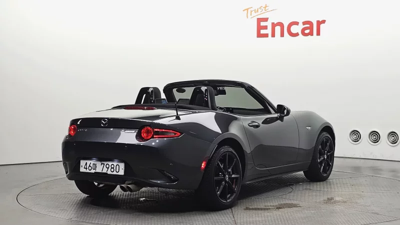 Mazda MX-5 Miata