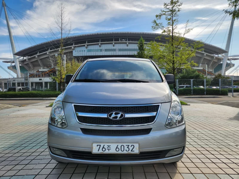 Hyundai Starex