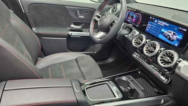 Mercedes-Benz GLB-Class