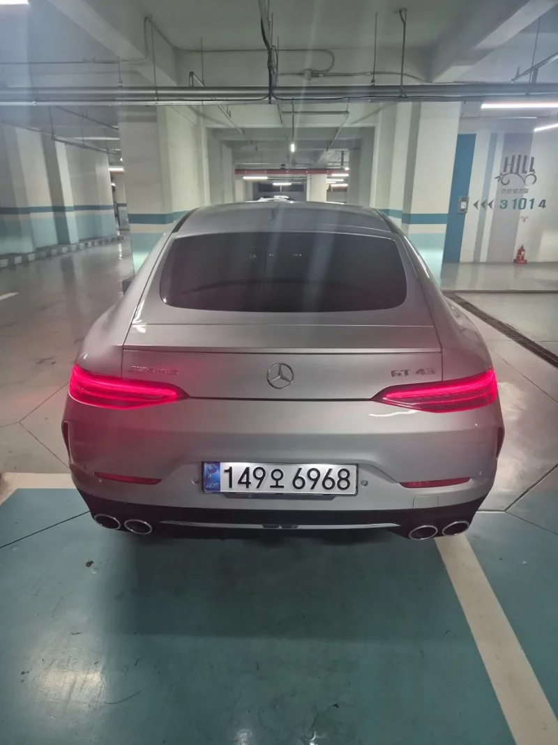 Mercedes-Benz AMG GT