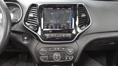 Jeep CHEROKEE