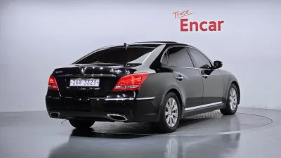 Hyundai Equus