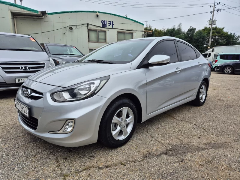 Hyundai Accent