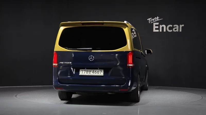 Mercedes-Benz V-Class