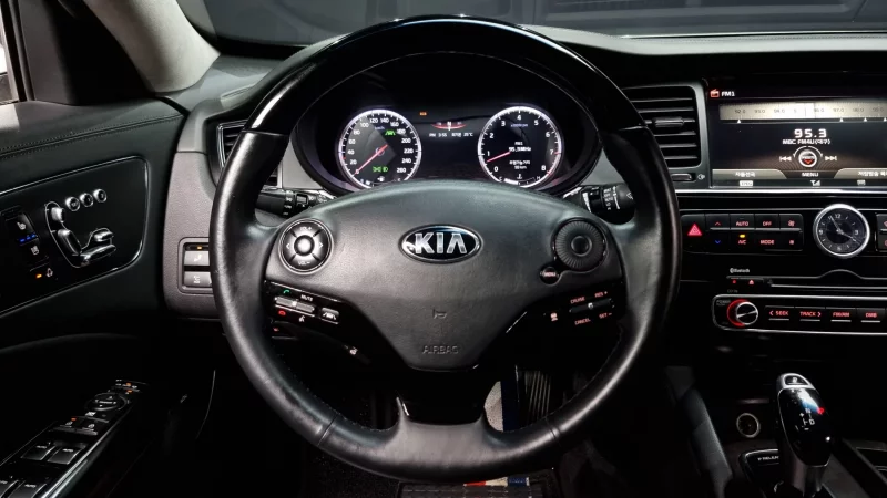 Kia K9