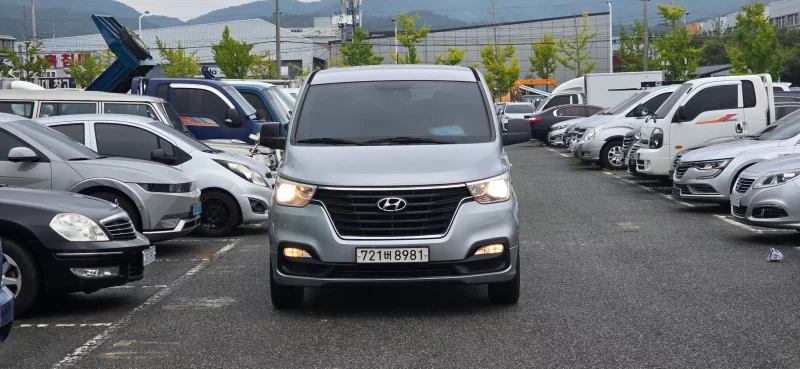 Hyundai Starex