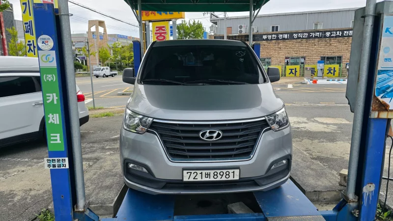 Hyundai Starex