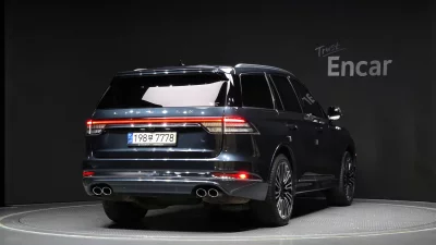 Lincoln AVIATOR