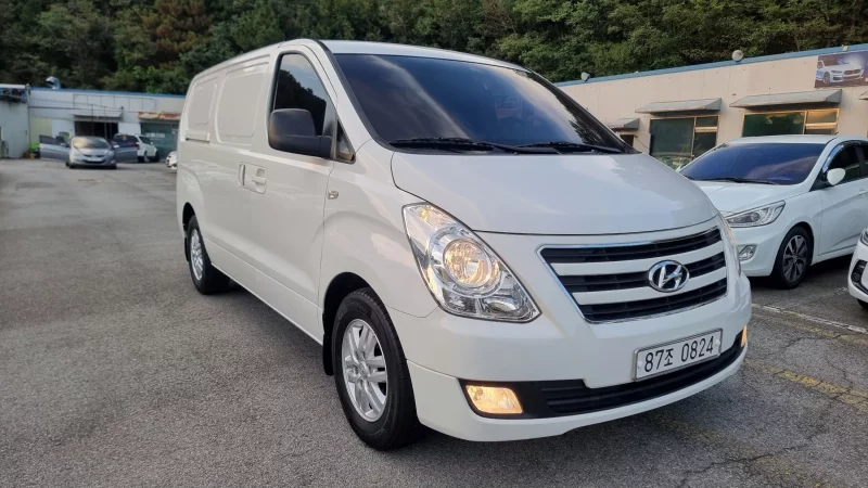 Hyundai Starex
