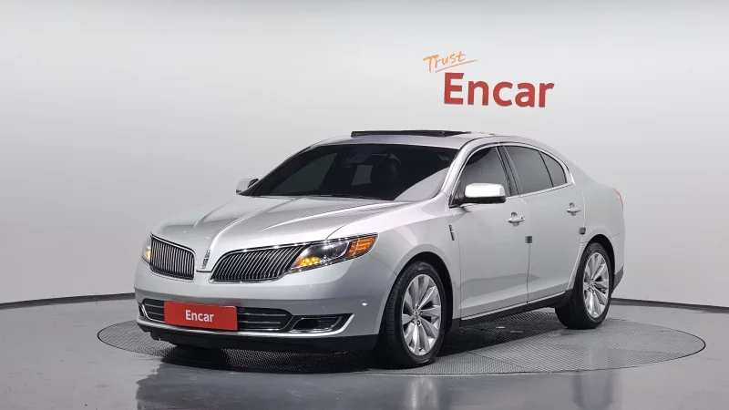 Lincoln MKS