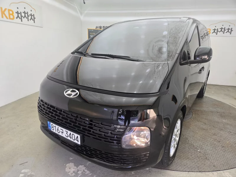 Hyundai Staria
