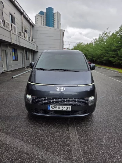 Hyundai Staria