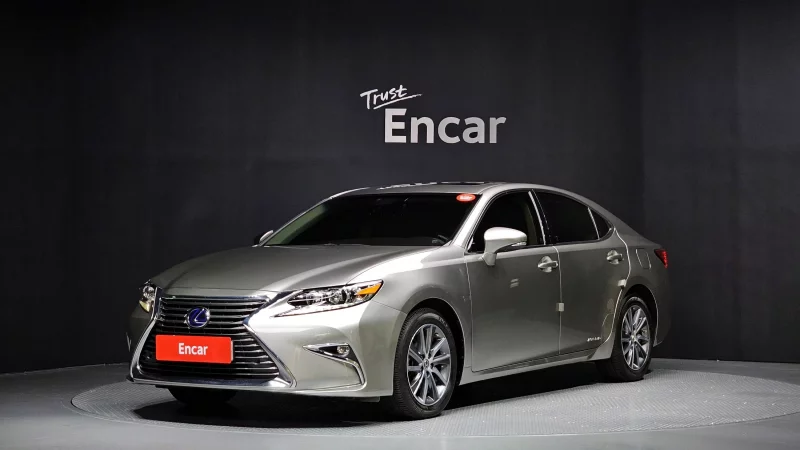 Lexus ES
