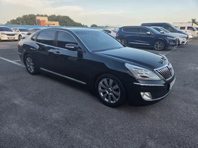 Hyundai Equus