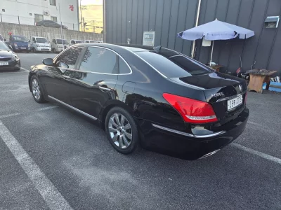 Hyundai Equus