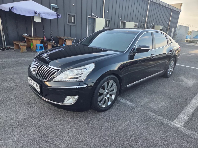 Hyundai Equus