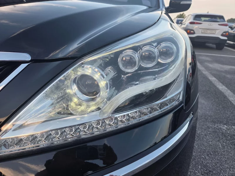 Hyundai Equus