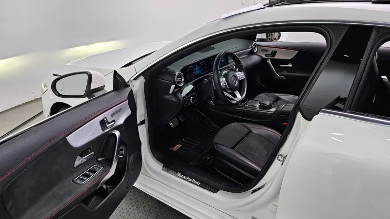 Mercedes-Benz CLA-Class