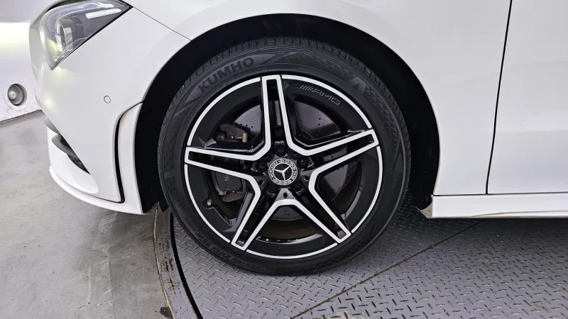 Mercedes-Benz CLA-Class