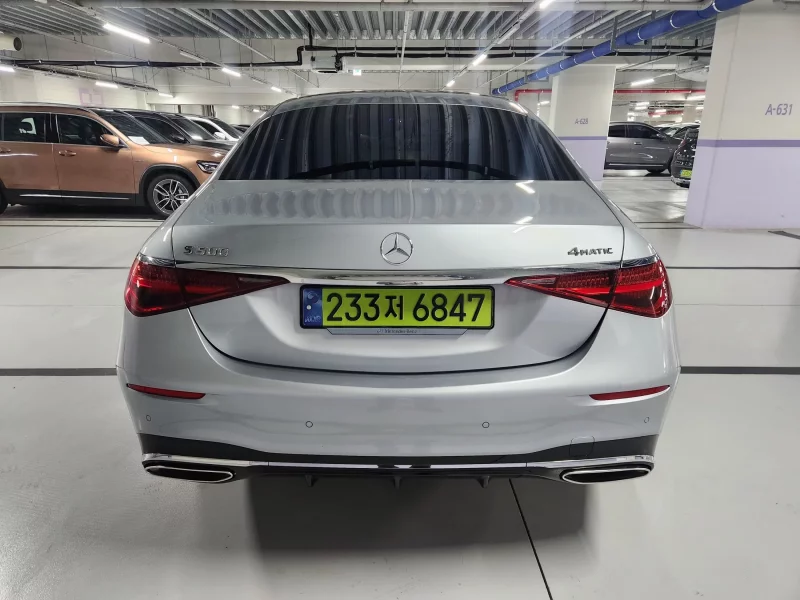 Mercedes-Benz S-Class