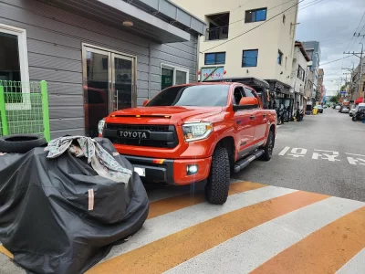 Toyota TUNDRA