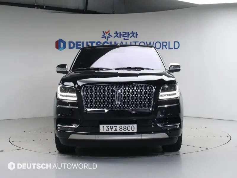 Lincoln Navigator