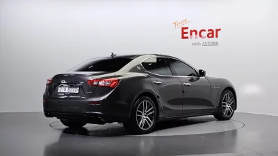 Maserati GHIBLI