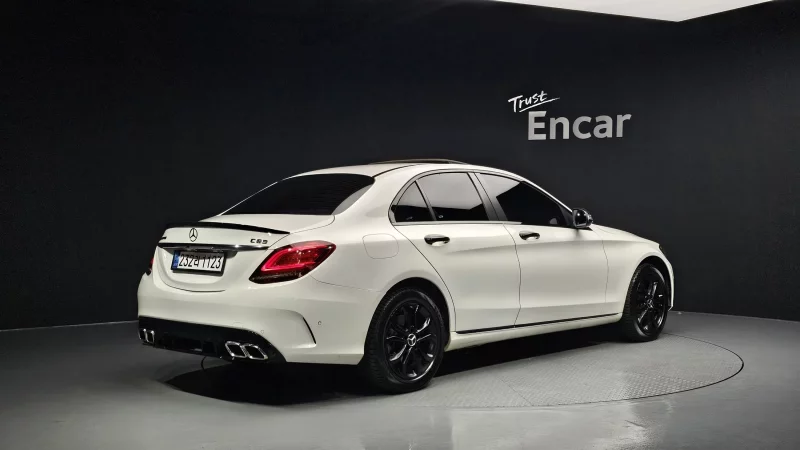 Mercedes-Benz C-Class