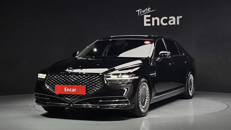 Genesis G90