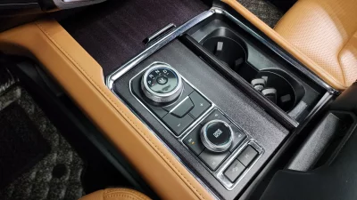 Ford EXPEDITION