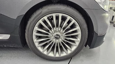 Kia K9