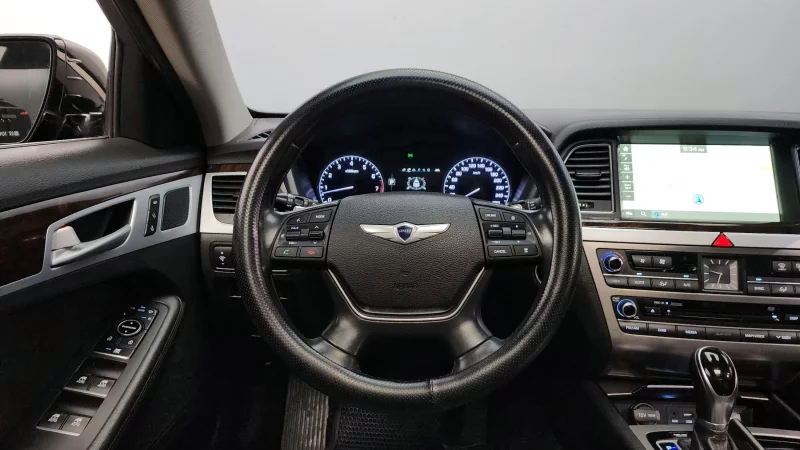 Hyundai Genesis