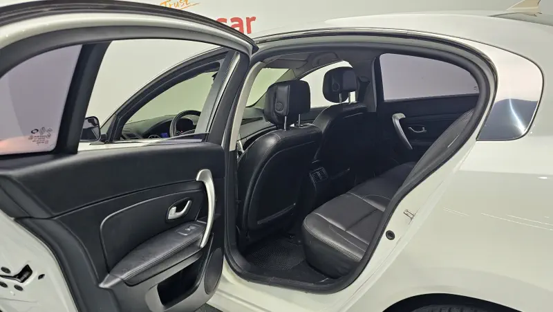 Renault Samsung SM5