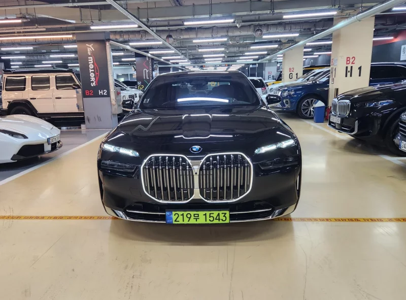 BMW 7-Series