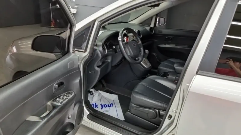 Kia Carens
