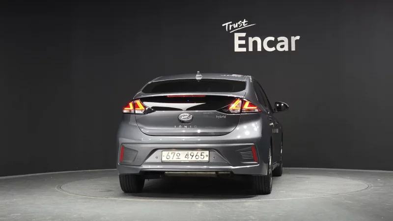 Hyundai Ioniq