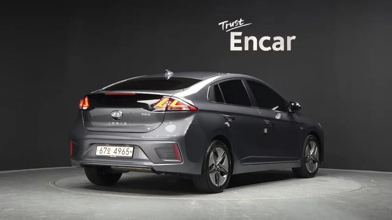 Hyundai Ioniq