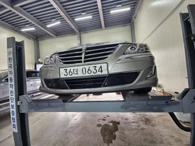 Hyundai Genesis