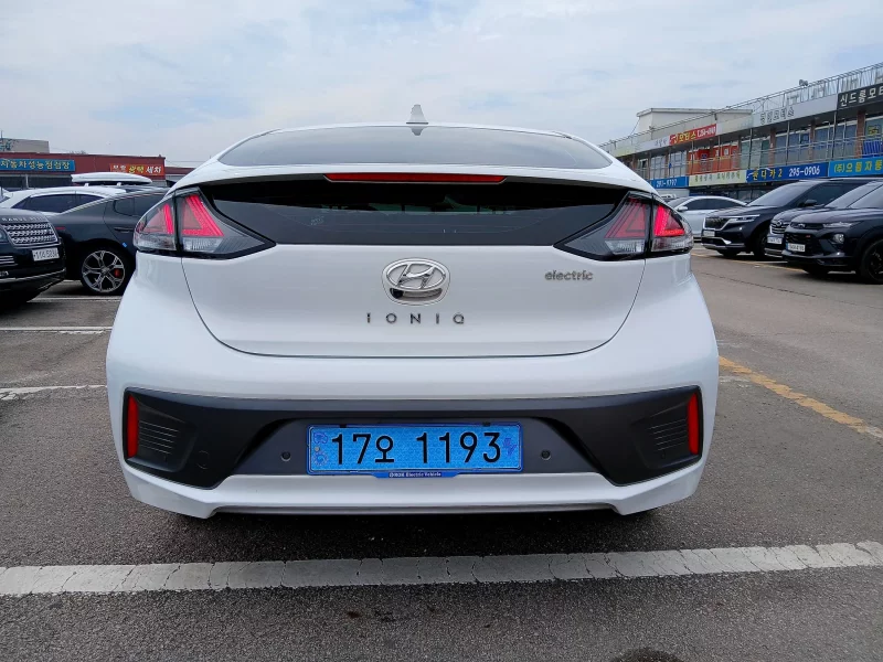 Hyundai Ioniq