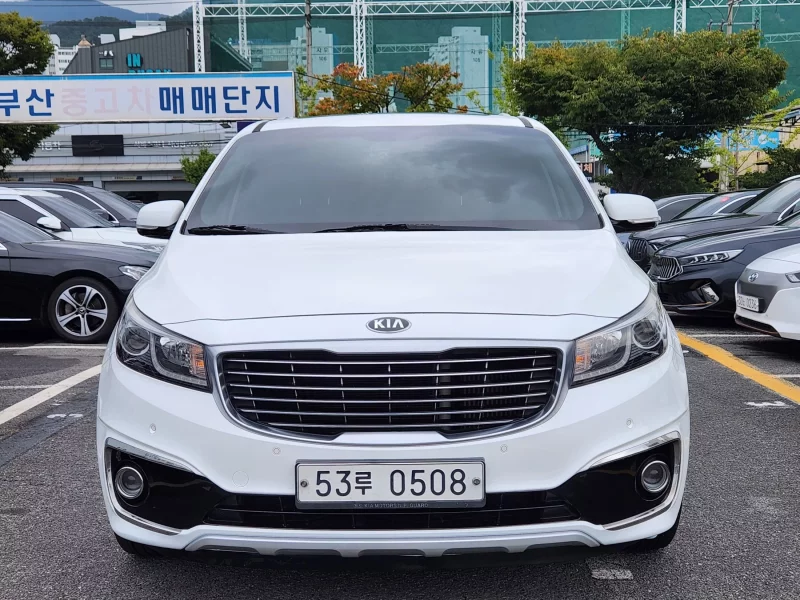 Kia Carnival