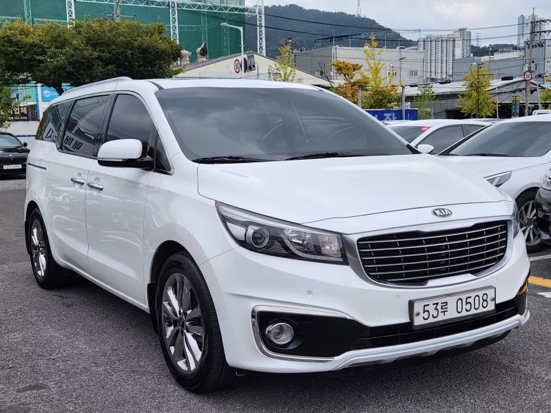 Kia Carnival