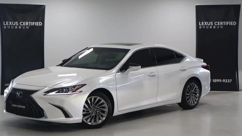 Lexus ES