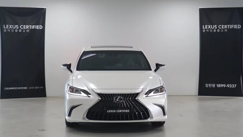 Lexus ES