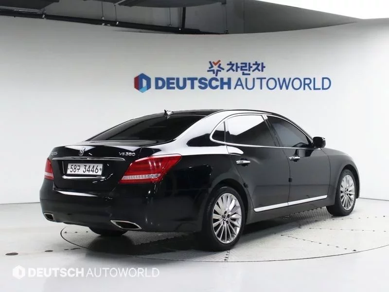 Hyundai Equus