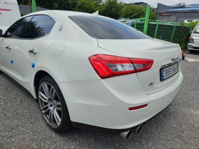Maserati GHIBLI