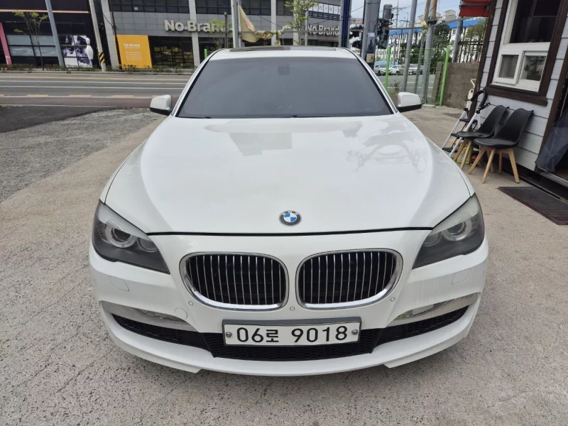 BMW 7-Series