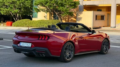 Ford MUSTANG